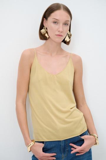 Топ на бретельках