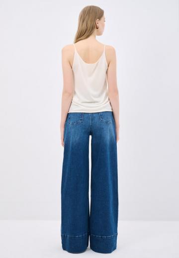 Топ на бретельках