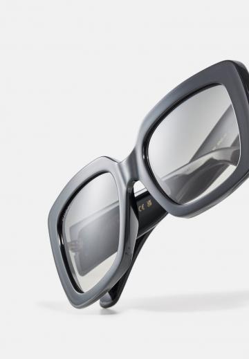 Солнечные очки