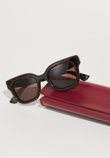 Солнечные очки