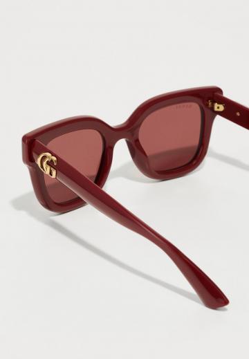 Солнечные очки