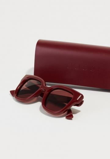 Солнечные очки