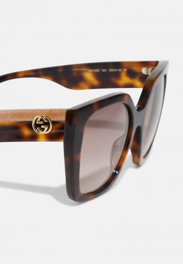 Солнечные очки