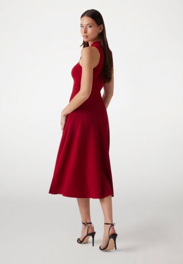 Вязаное платье