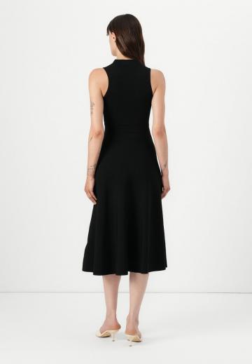 Вязаное платье