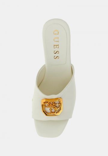 Босоножки на каблуке