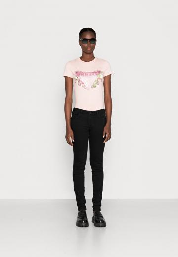 Узкие джинсы