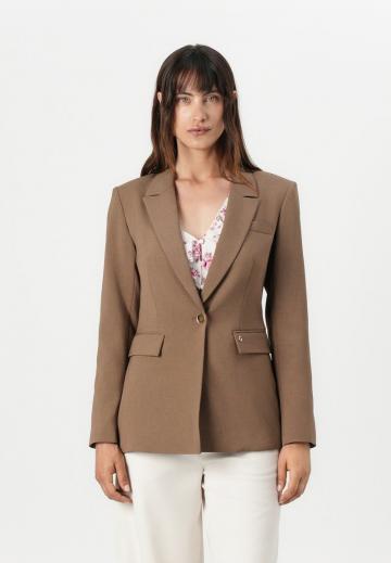 Блейзер с накладными карманами
