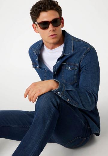 Прямые джинсы