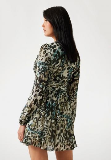 Короткое платье