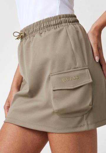 Юбка с накладными карманами