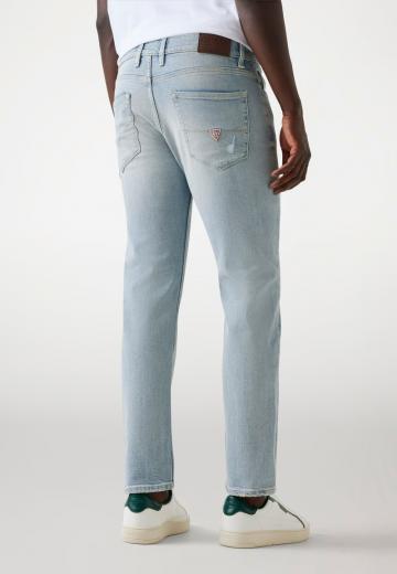 Узкие джинсы