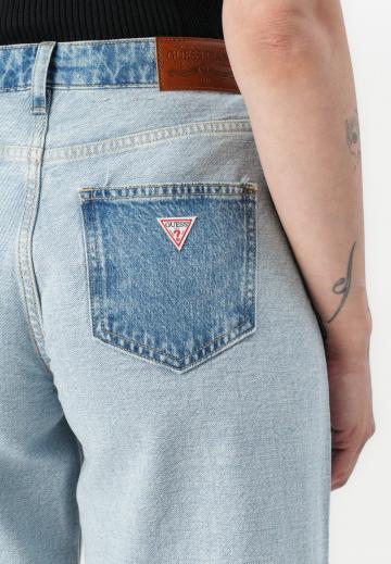 Прямые джинсы