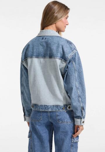 Джинсовая куртка