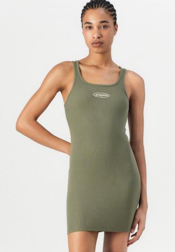 Платье футляр