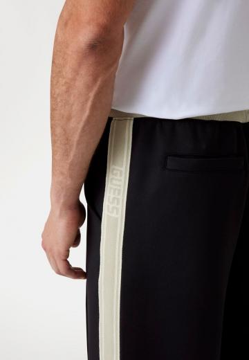 Спортивные штаны