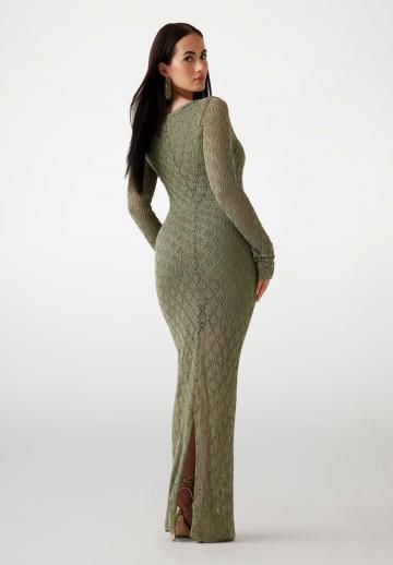 Вязаное платье