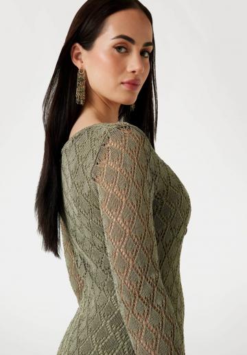 Вязаное платье