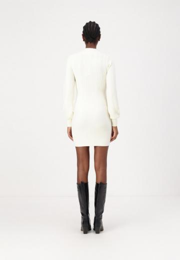 Платье футляр