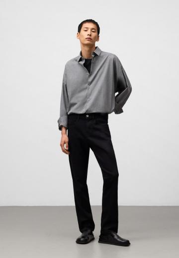 Прямые джинсы