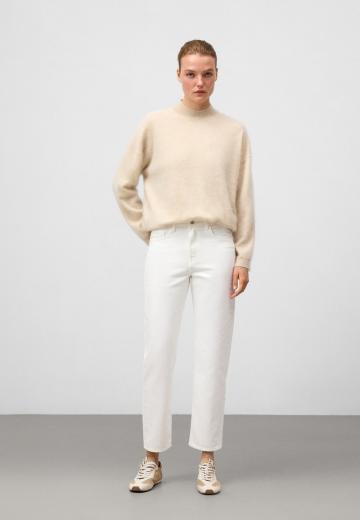 Короткие джинсы