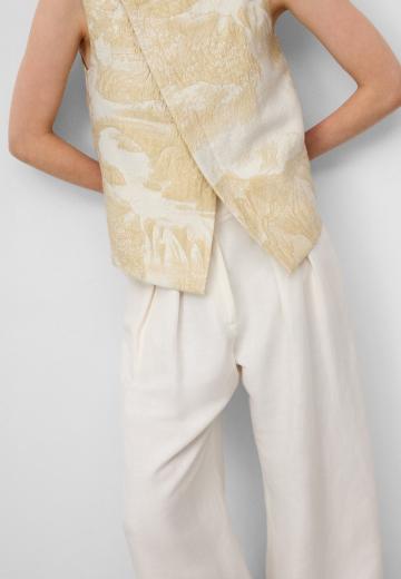 Блузка без рукавов