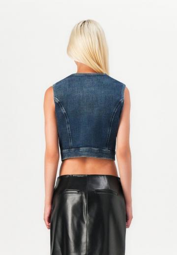 Джинсовая жилетка