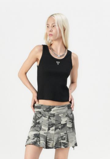 Юбка с накладными карманами