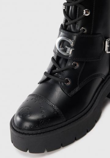 Ботинки на шнуровке