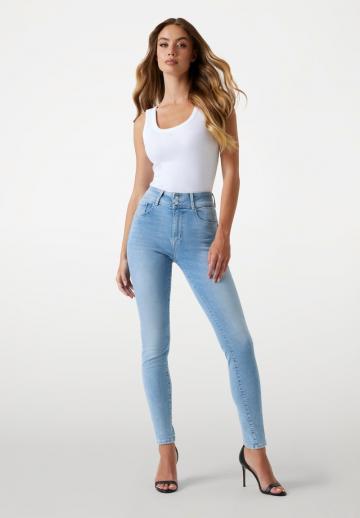 Узкие джинсы