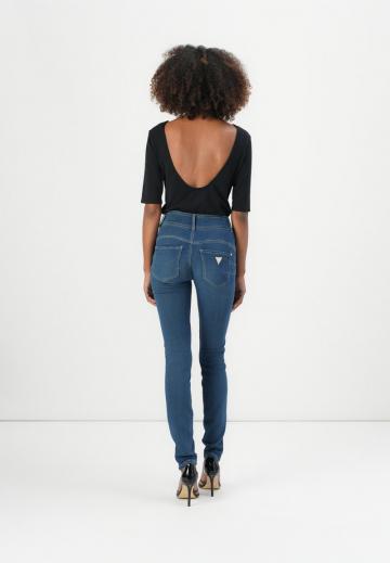 Узкие джинсы