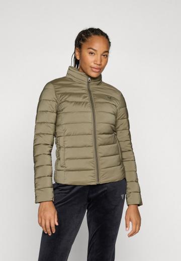 Спортивная куртка