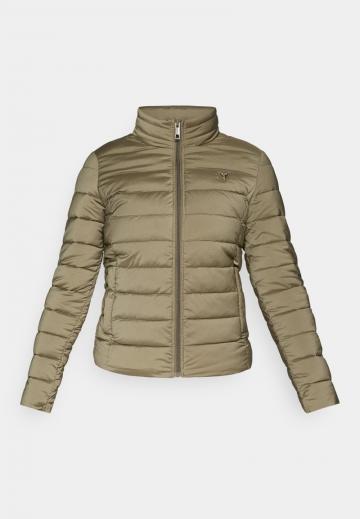 Спортивная куртка