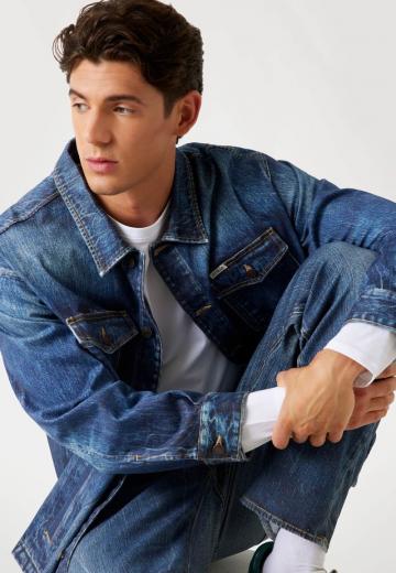 Джинсовая куртка