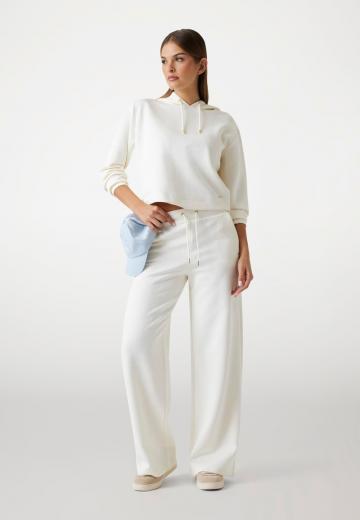 Пуловер с капюшоном