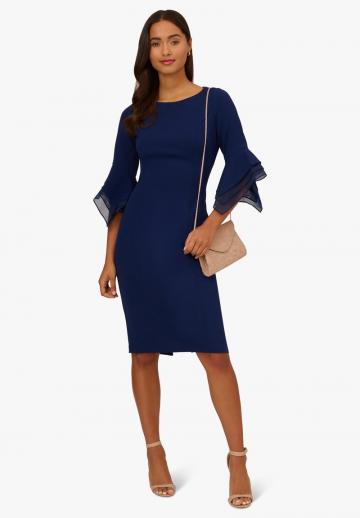 Платье футляр