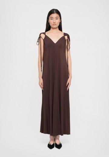 Длинное платье