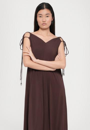 Длинное платье