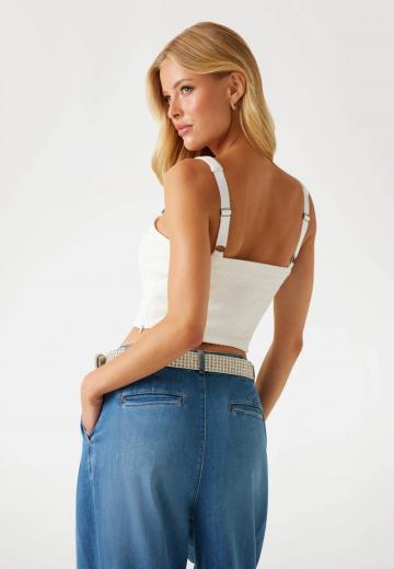 Топ на бретельках