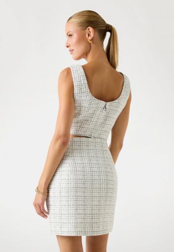 Блузка без рукавов