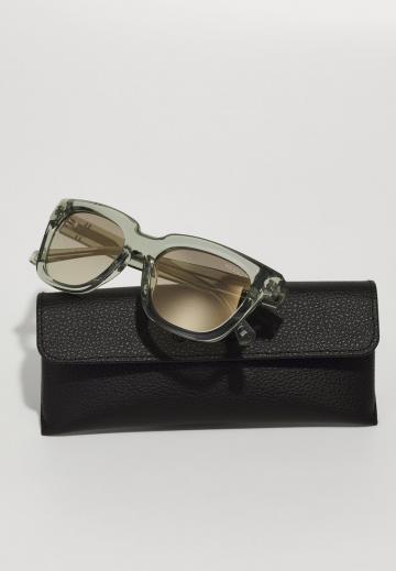 Солнечные очки