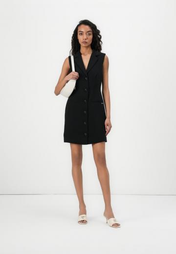 Короткое платье