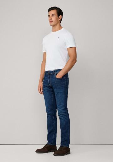 Узкие джинсы