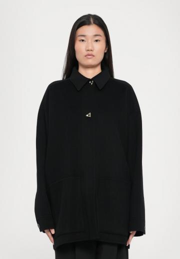 Короткое пальто