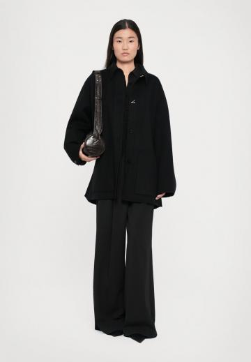 Короткое пальто