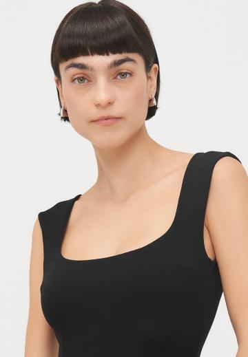 Слитный купальник