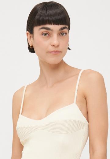 Слитный купальник