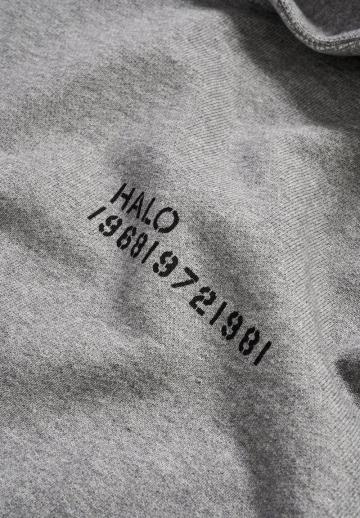 Пуловер с капюшоном