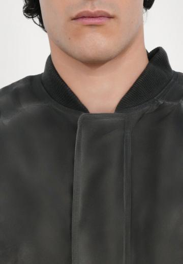 Куртка бомбер