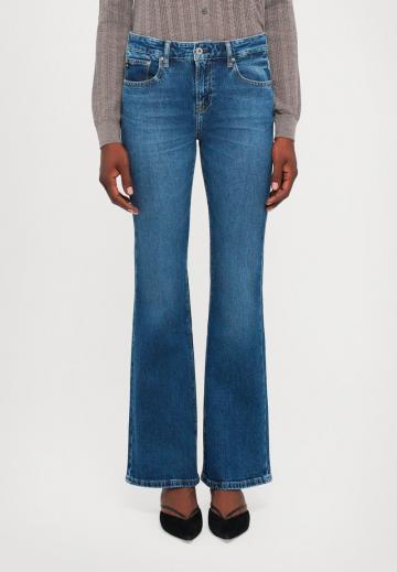 Клешеные брюки